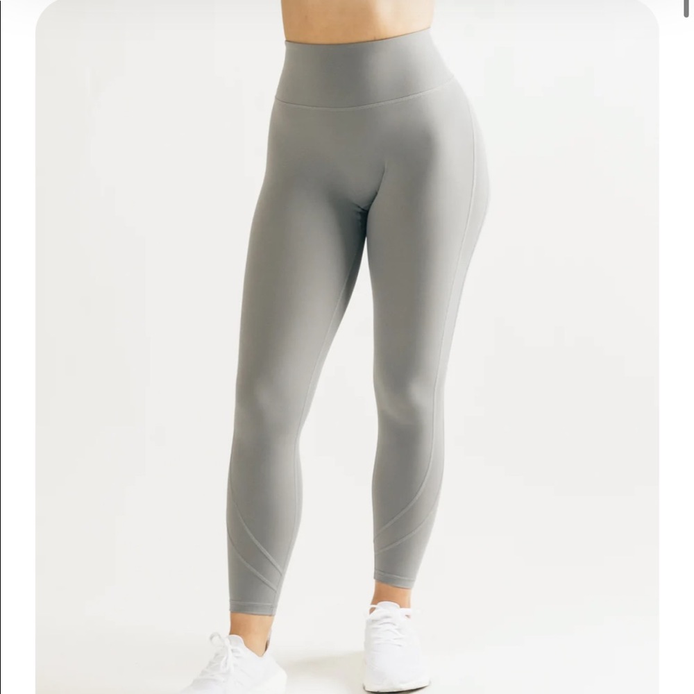 ALPHALETE PULSE SURGE LEGGINGS